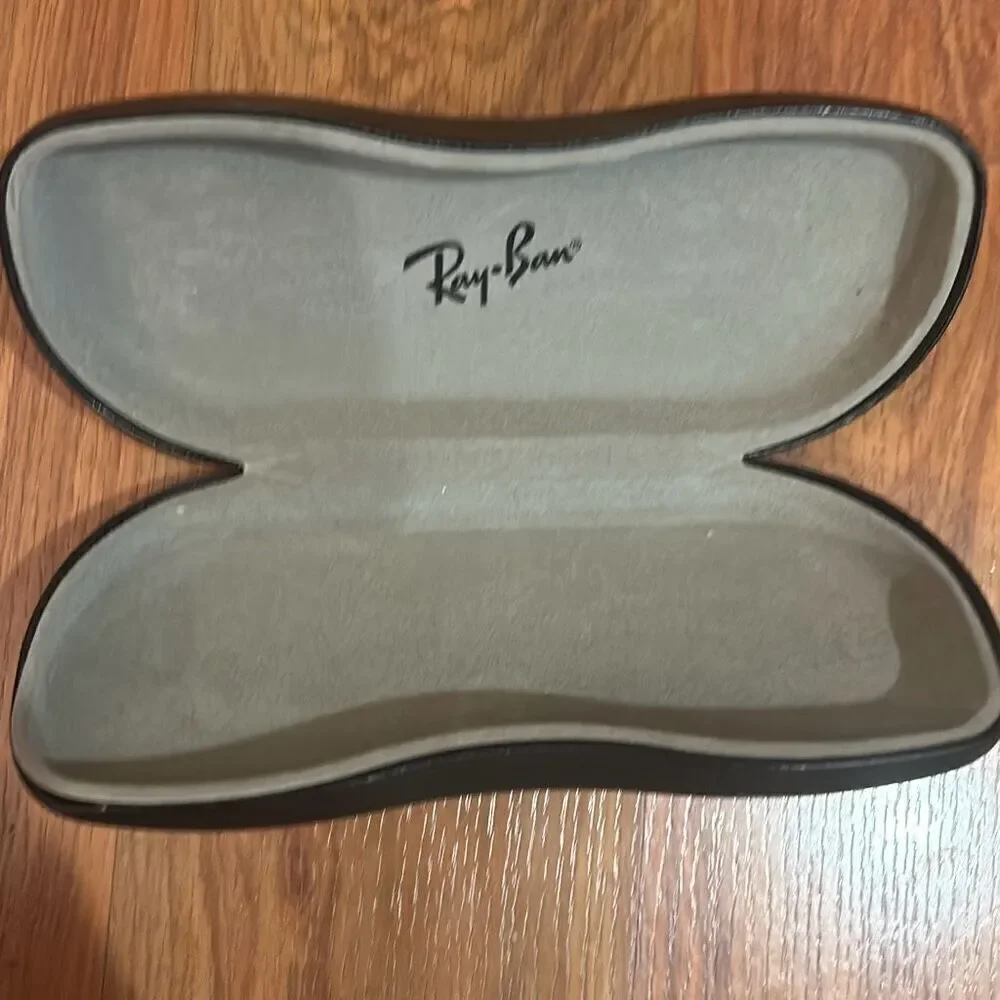Ray-Ban hard clamshell eyeglass sunglass case.
